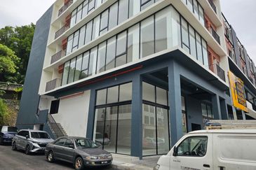 UC Square taman connaught cheras KL beside UCSI univercity