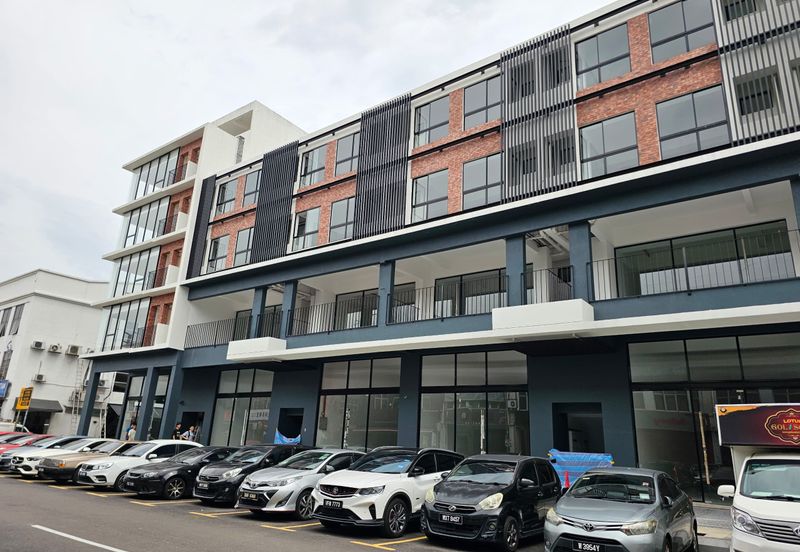 UC Square taman connaught cheras KL beside UCSI univercity