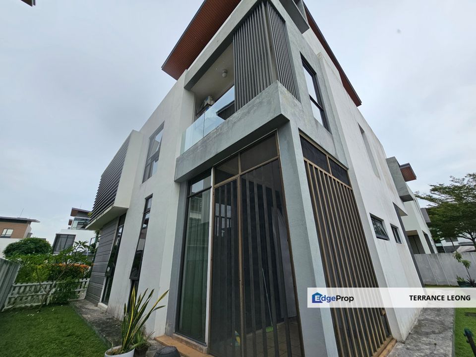 Long Branch Residence kota kemuning bungalow, Selangor, Kota Kemuning