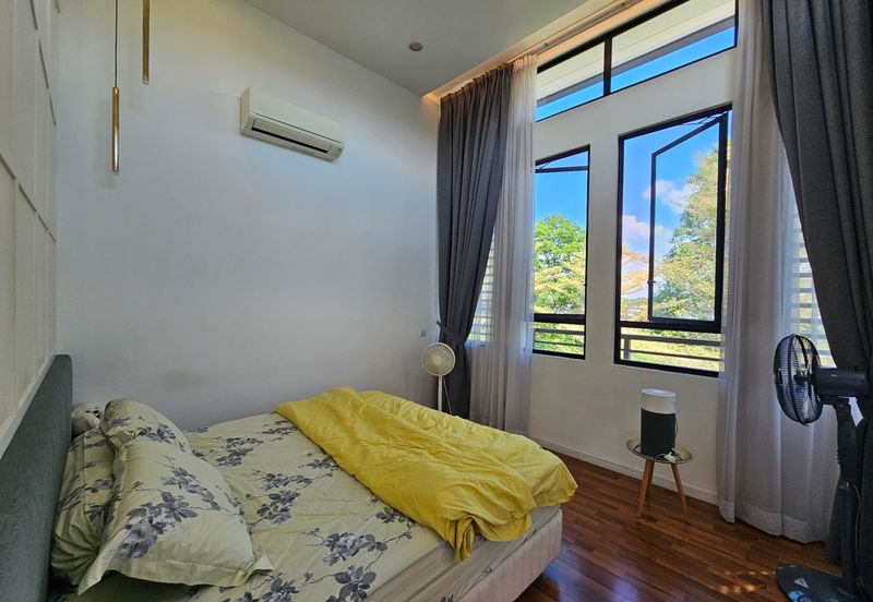 Tenderfields @ Eco Majestic