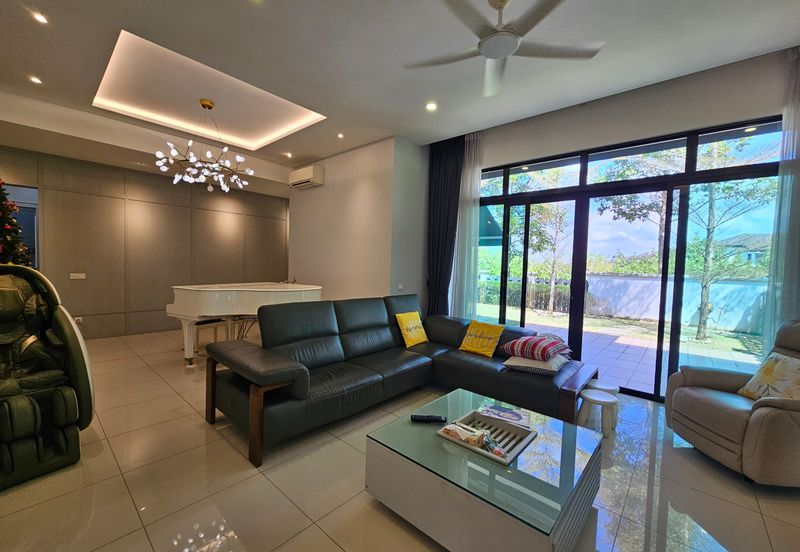 Tenderfields @ Eco Majestic