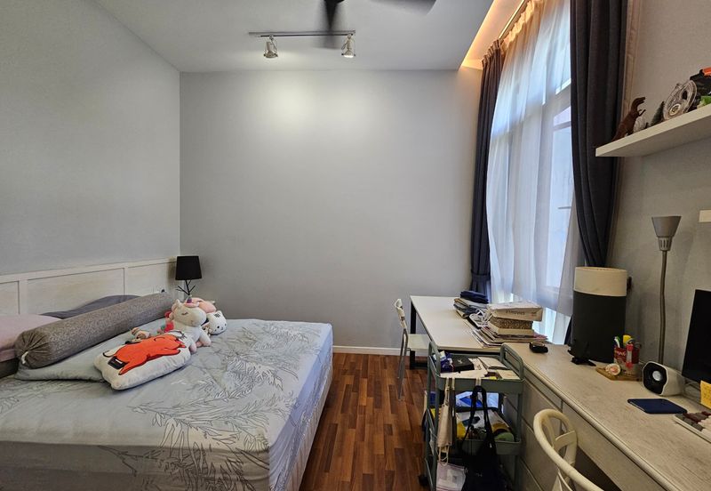 Tenderfields @ Eco Majestic