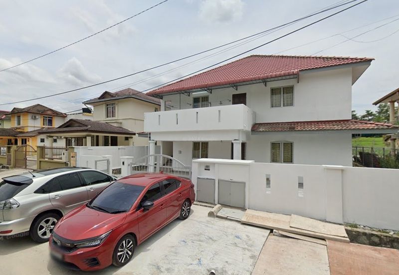 Taman Tasik Semenyih (Lake Residence)