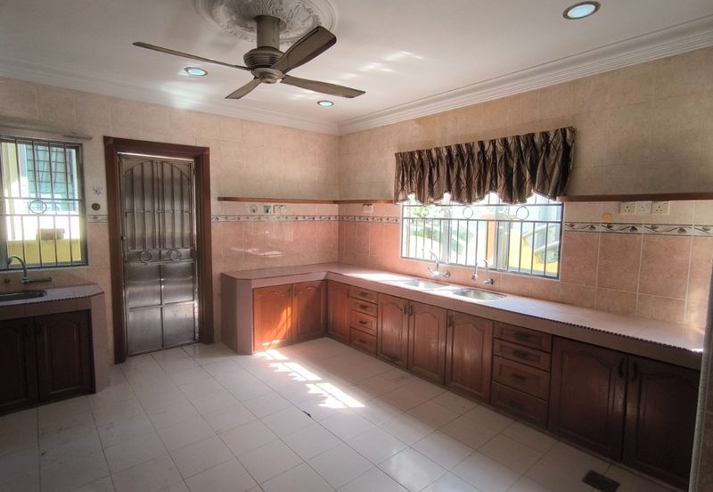 Taman Tasik Semenyih (Lake Residence)