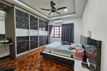 Excelsa Apartment, Taman Universiti Indah