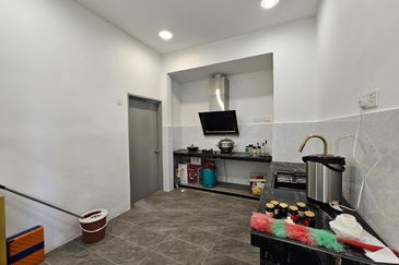 Excelsa Apartment, Taman Universiti Indah