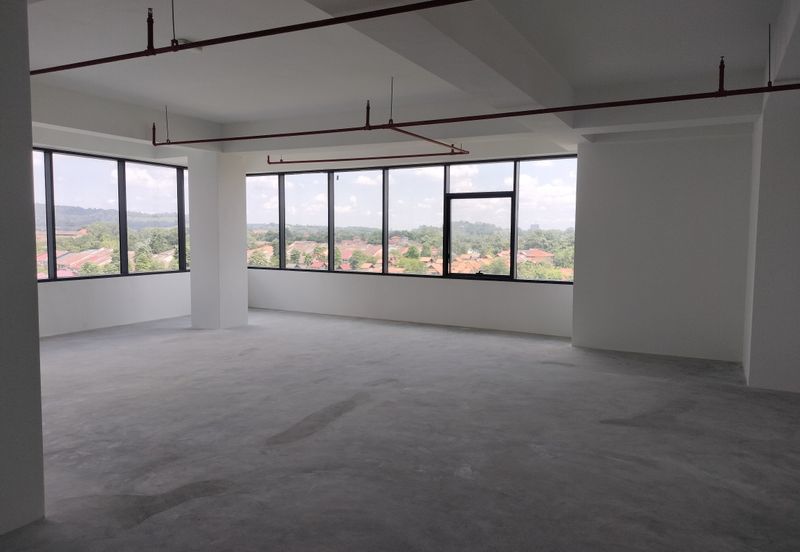 Radia Retail, Seksyen U8