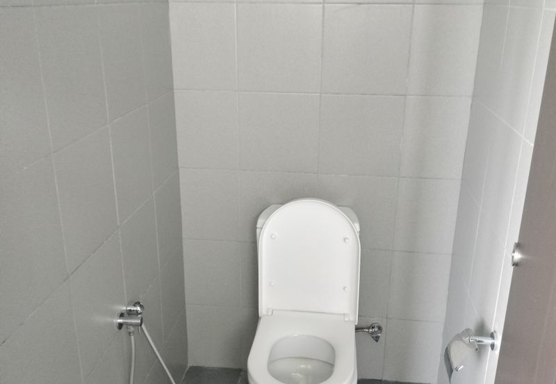 Radia Retail, Seksyen U8