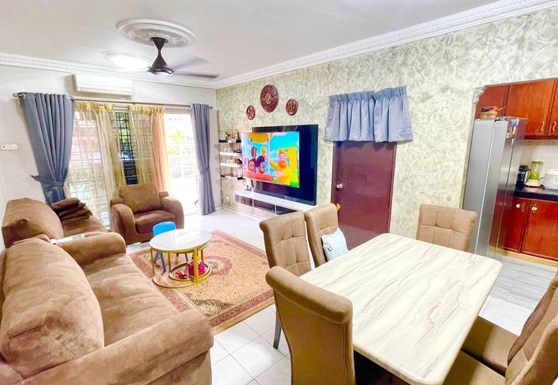 Desa Putra Apartments