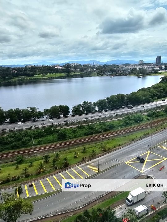 Seri Kembangan Selangor East Lake Residence Condominium for Sale Comfort Living by the Lake, Next to MRT & UPM, Selangor, Seri Kembangan