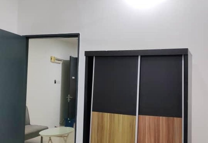 V12 Sovo (Menara Suria)