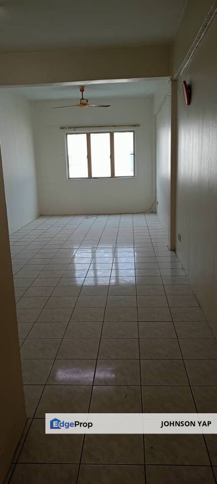 Pangsapuri Taman Bukit Rawang Putra, Rawang Apartment for Sale Freehold Well Kept, Selangor, Rawang