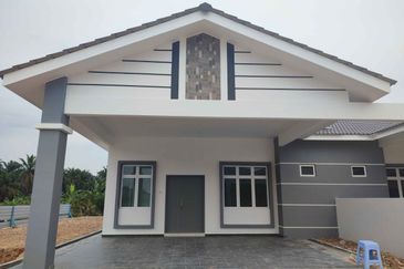 BANDAR ENSTEK (JENTAYU)