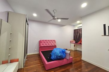 SL 2, Bandar Sungai Long