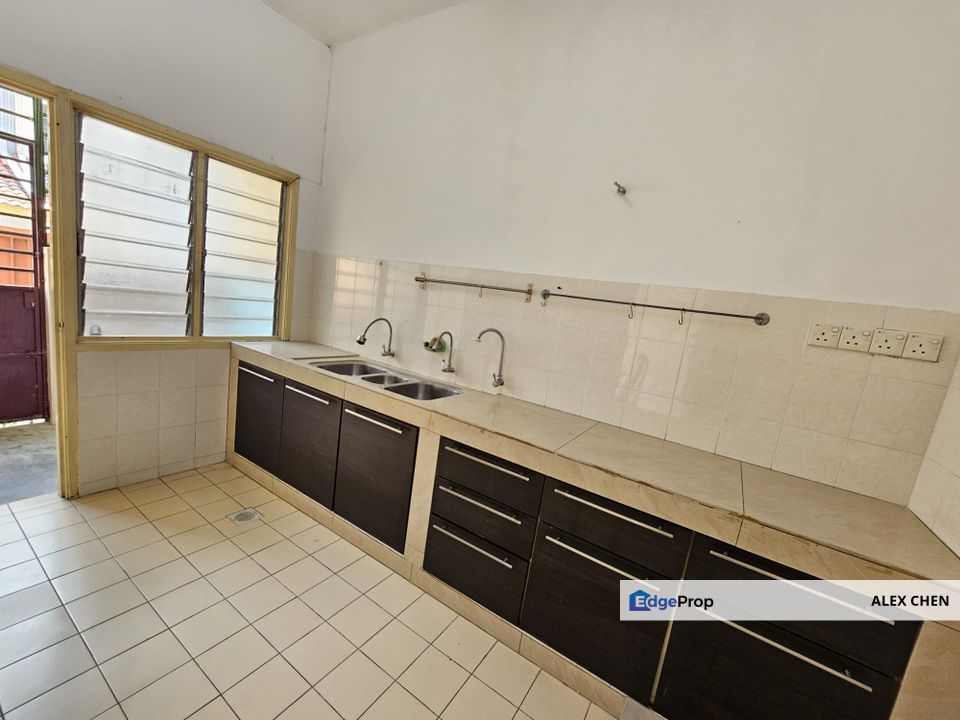 Taman Pelangi Semenyih House for Rent, 2 Storey Renovated and Extended, Selangor, Semenyih