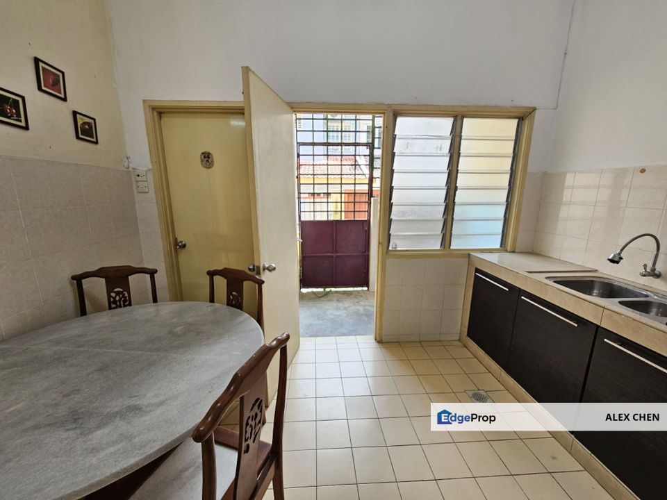 Taman Pelangi Semenyih House for Rent, 2 Storey Renovated and Extended, Selangor, Semenyih