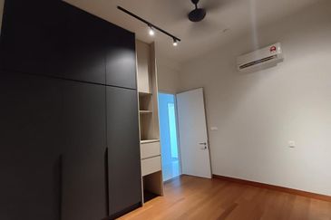 Mayfair Residences @ Pavilion Embassy