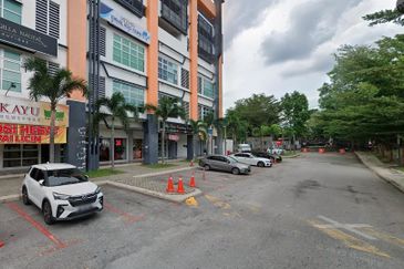 Ground Floor Shop @ 🔥Saville Kajang🔥 facing main road for rent