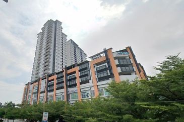 Ground Floor Shop @ 🔥Saville Kajang🔥 facing main road for rent