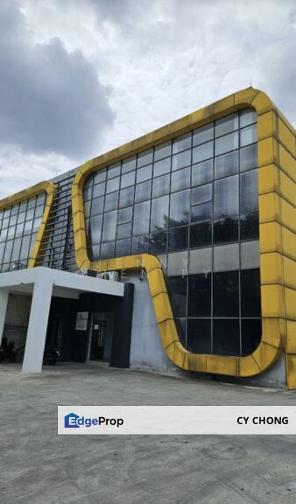 Big semi d Factory at Kajang near highway , Selangor, Kajang