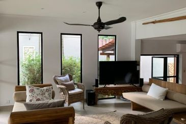 Rare & Beautiful | Central Bangsar | Corner House | For Rent