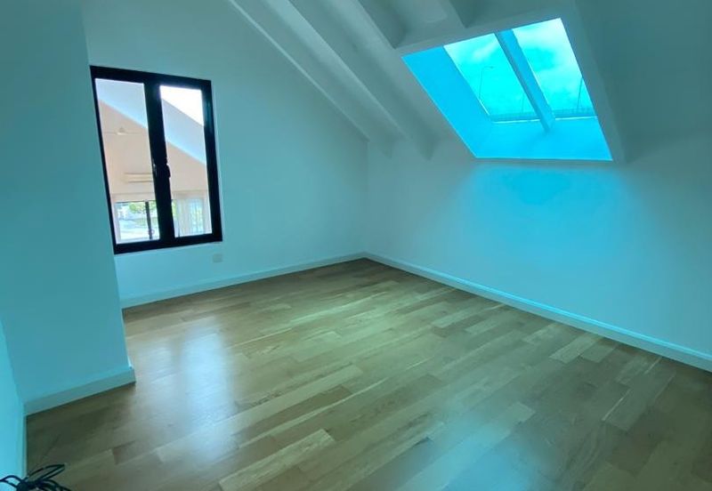 Bukit Pantai (Pantai Hill)