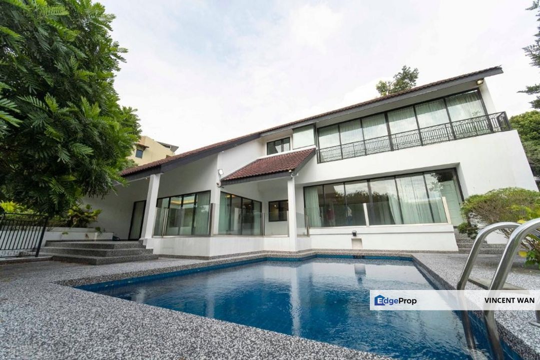 Exquisite Bungalow @ Bukit Pantai | For Rent, Kuala Lumpur, Pantai