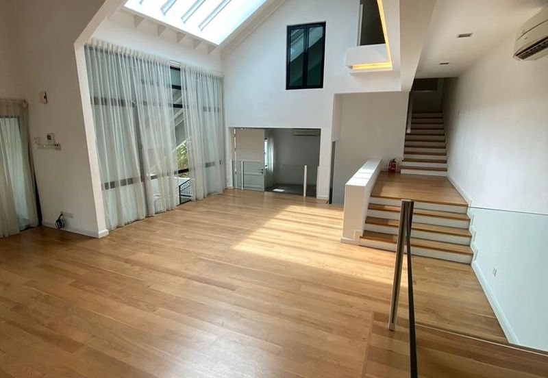 Bukit Pantai (Pantai Hill)