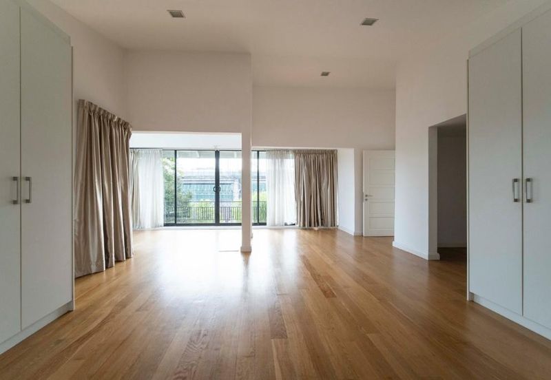 Bukit Pantai (Pantai Hill)