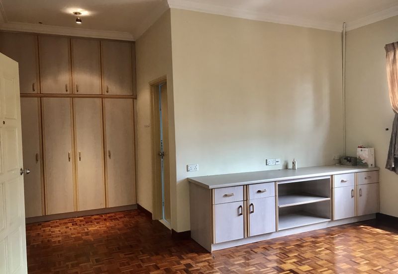 Avenue 23, Sunway Damansara