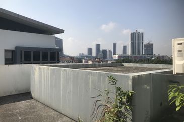 Seksyen 11, Kota Damansara