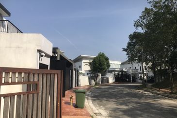 Seksyen 11, Kota Damansara