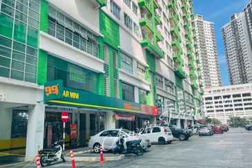 Parklane OUG Service Apartment