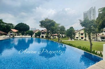 Desa ParkCity (Nadia Parkfront Condominium)