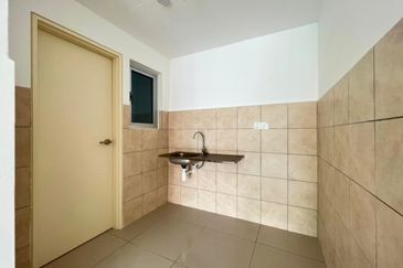 Galleria 2 @ Equine Park