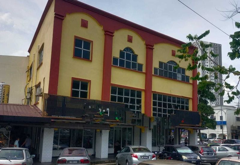 Pusat Perdagangan Seri Kembangan