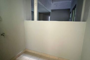 Galleria 2 @ Equine Park