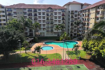 Laguna Condominium Resort