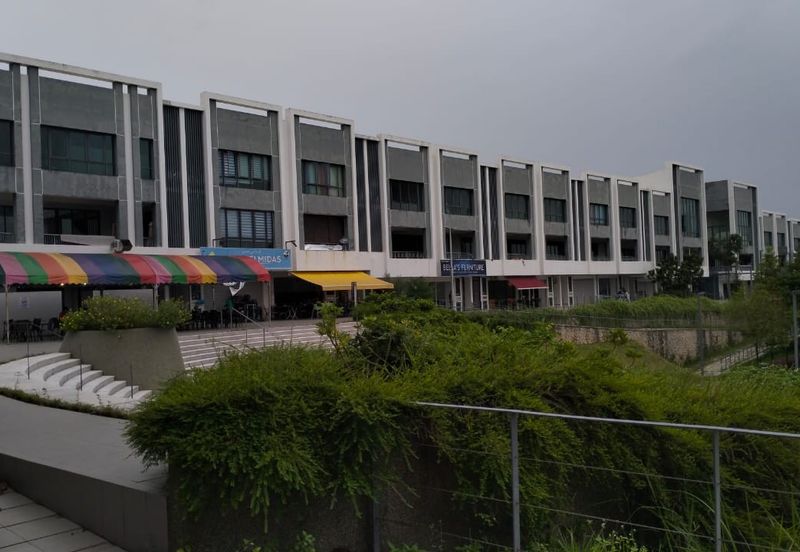 Sendayan Merchant Square