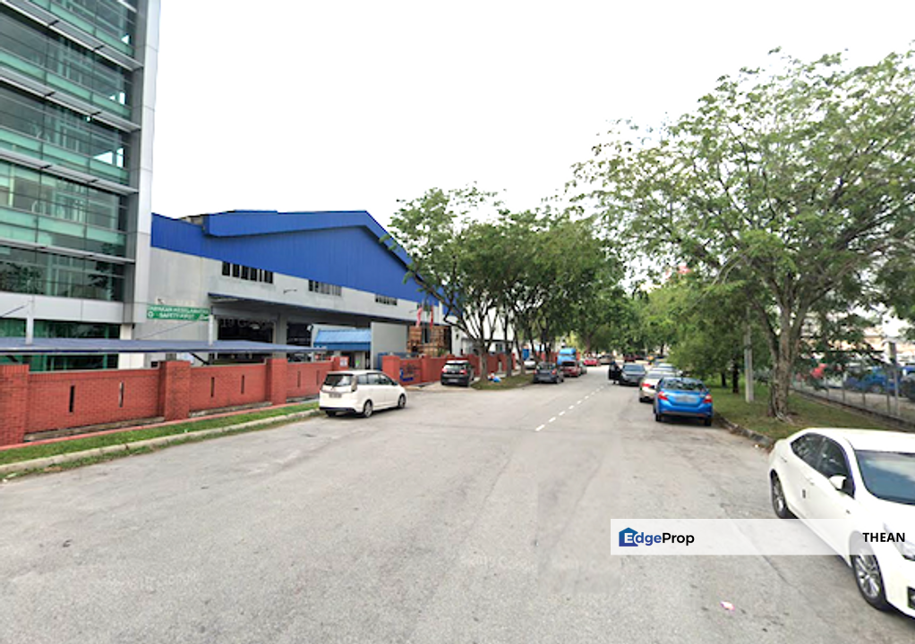 UPPER LEVEL WAREHOUSE WITH AIRCOND IN SECTION 15 , Selangor, Shah Alam
