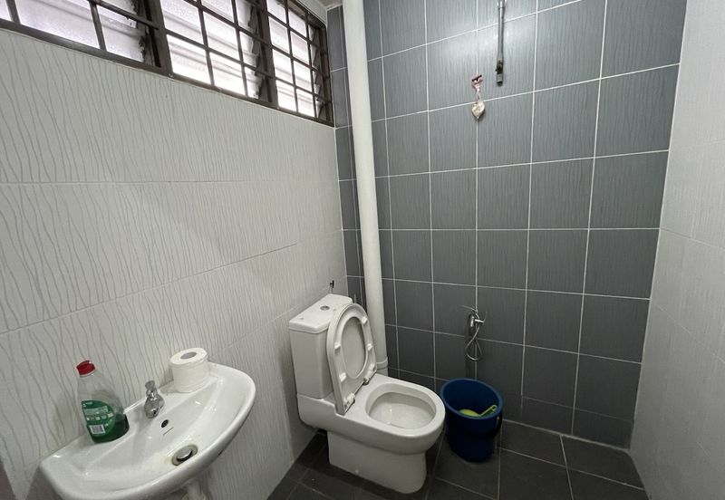 PJIP FULLY FURNISHED SMALL OFFICE SECTION 13 PETALING JAYA CLEAN NEAT UNIT