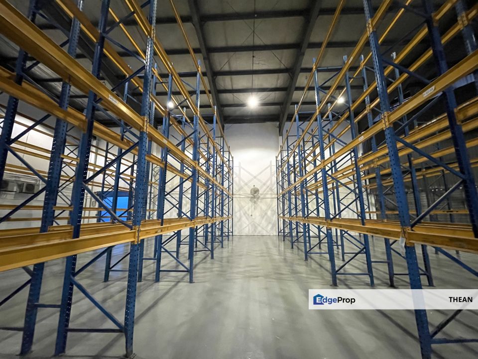 GLENMARIE CLEAN NEAT Warehouse with 24HR Security Shah Alam, Selangor, Shah Alam