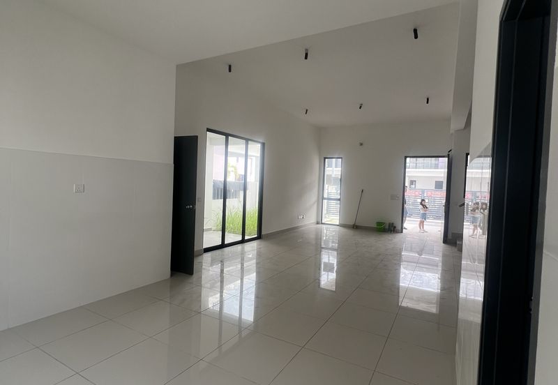 Robin @ Bandar Rimbayu