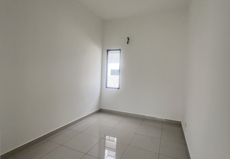 Robin @ Bandar Rimbayu