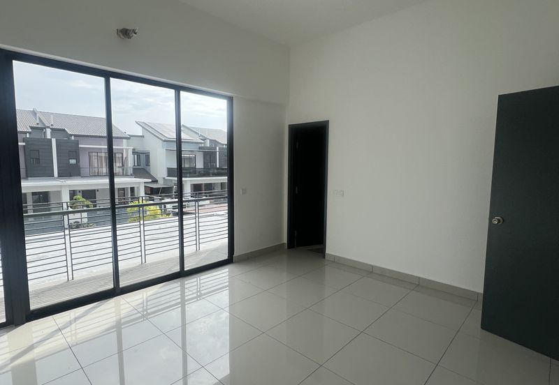 Robin @ Bandar Rimbayu