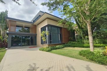 Forest City Golf Resort, Gelang Petah