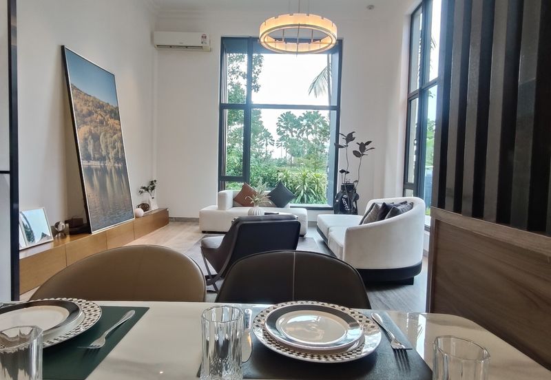 Forest City Golf Resort, Gelang Petah