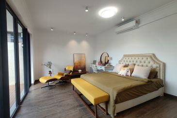 Forest City Golf Resort, Gelang Petah