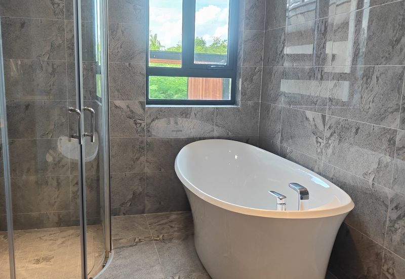 Forest City Golf Resort, Gelang Petah