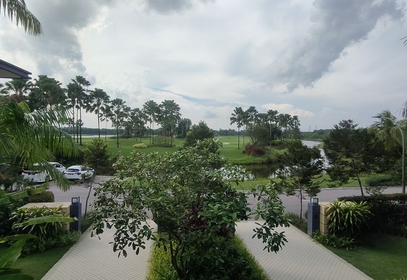 Forest City Golf Resort, Gelang Petah
